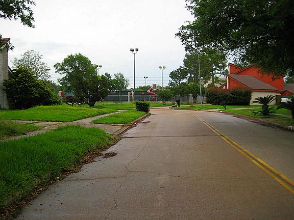 2nd image of 6014 Gallant Forest Dr