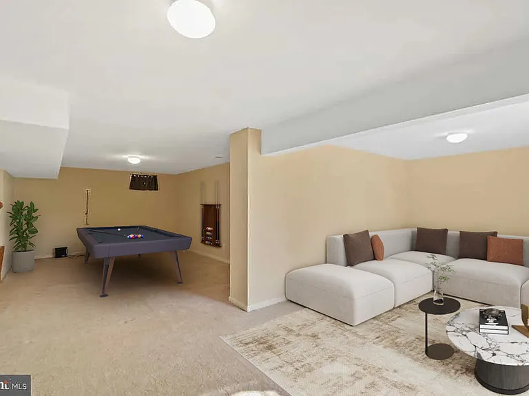 223 Viola Dr — Photo 11