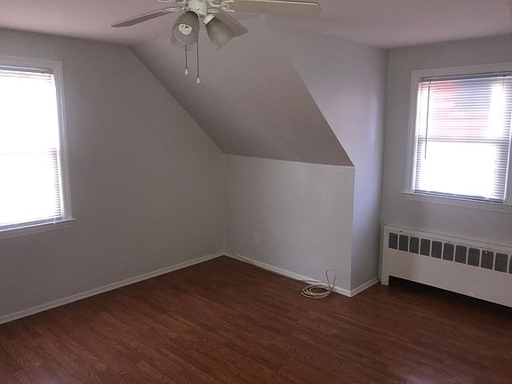 4th image of 26 Merton Ave Floor 2