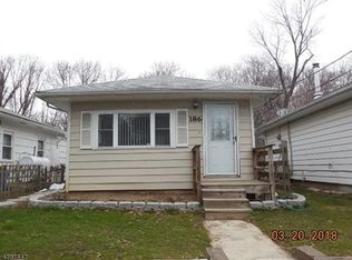 186 Fairfield Rd, Wayne, NJ 07470