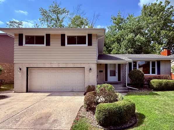 4108 Applewood Ln, Matteson, IL 60443