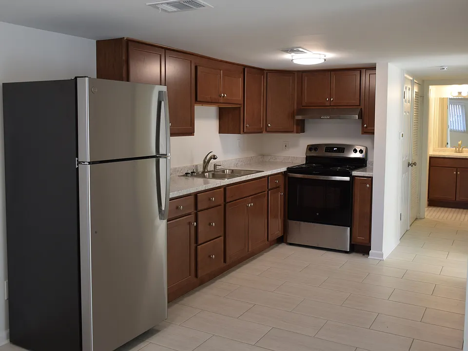 Arboles Apartments