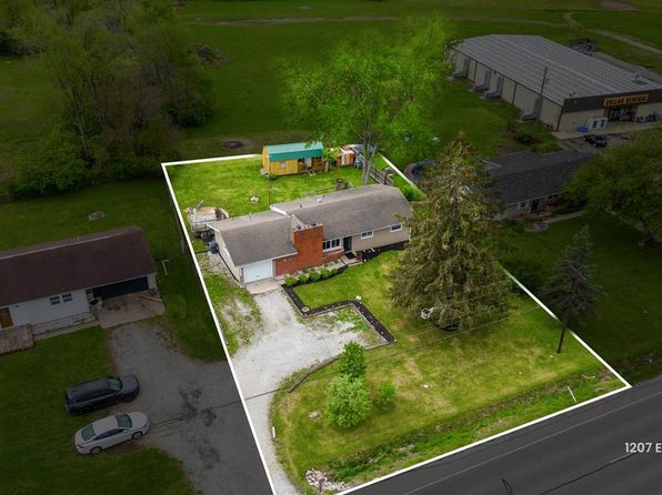 1207 E Main St, Centerville, IN 47330