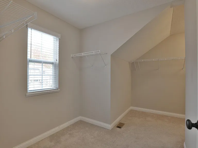 1412 Leesland Dr — Photo 44
