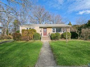 65 Merritt Ave, Cresskill, NJ 07626