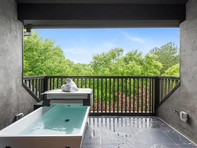 349 N Highland Ave NE #MH — Photo 67