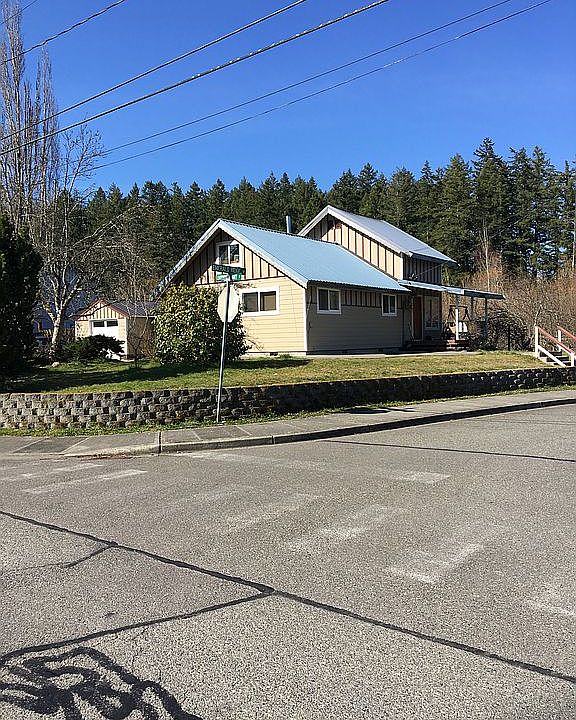 1st image of 802 Eatonville Hwy W