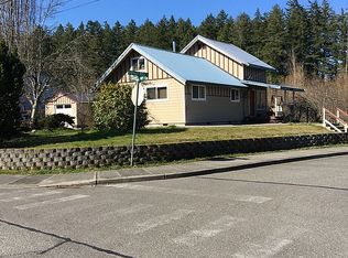 802 Eatonville Hwy W, Eatonville, WA 98328