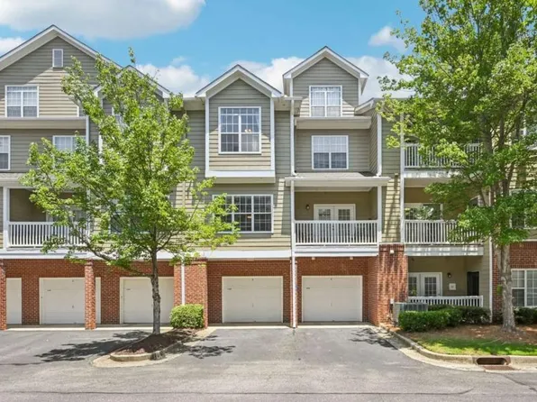 5106 Woodland Ln, Alpharetta, GA 30009