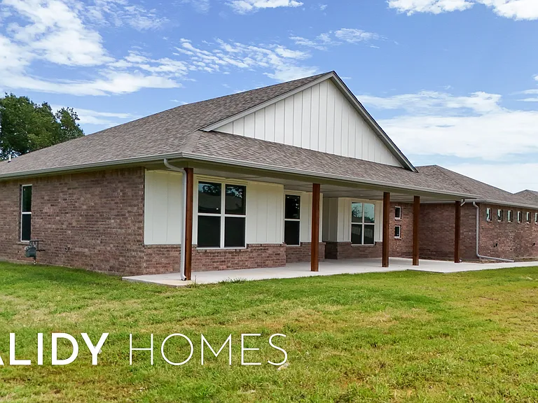 1760 Salma Rd — Photo 32
