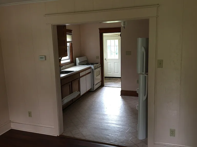 2243 Sunset Ln — Photo 5