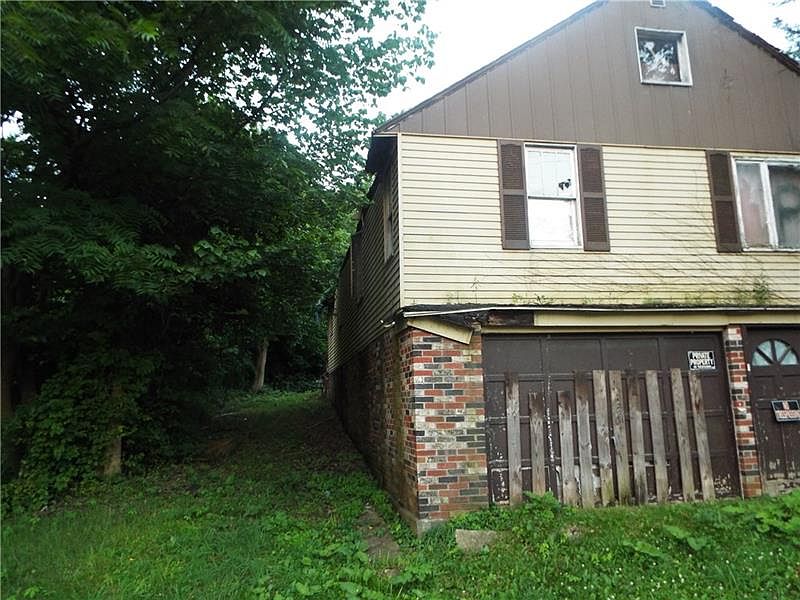 2nd image of 117 Main St