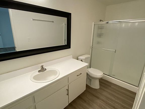 4th image of 372 W Bay St APT A201