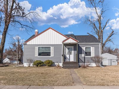 1800 Merle Hay Rd, Des Moines, IA, 50310