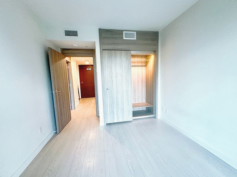 Richmond Townhouse for rent - 2 Bedrooms — photo 13
