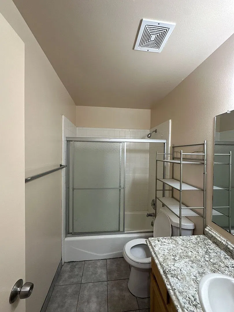 Milford Townhouse — Photo 3