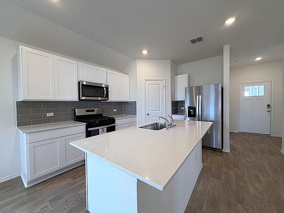 4th image of 348 San Juan Trl