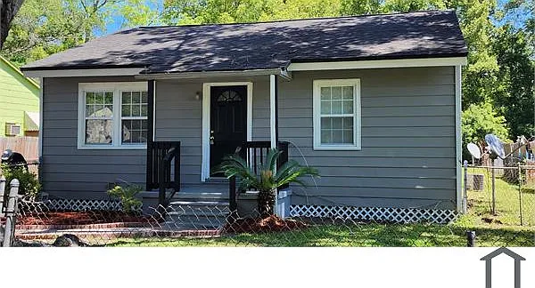 3 bed, 1100 sqft, $1,700 — Photo 4