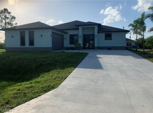 1013 Lee Ave, Lehigh Acres, FL 33972