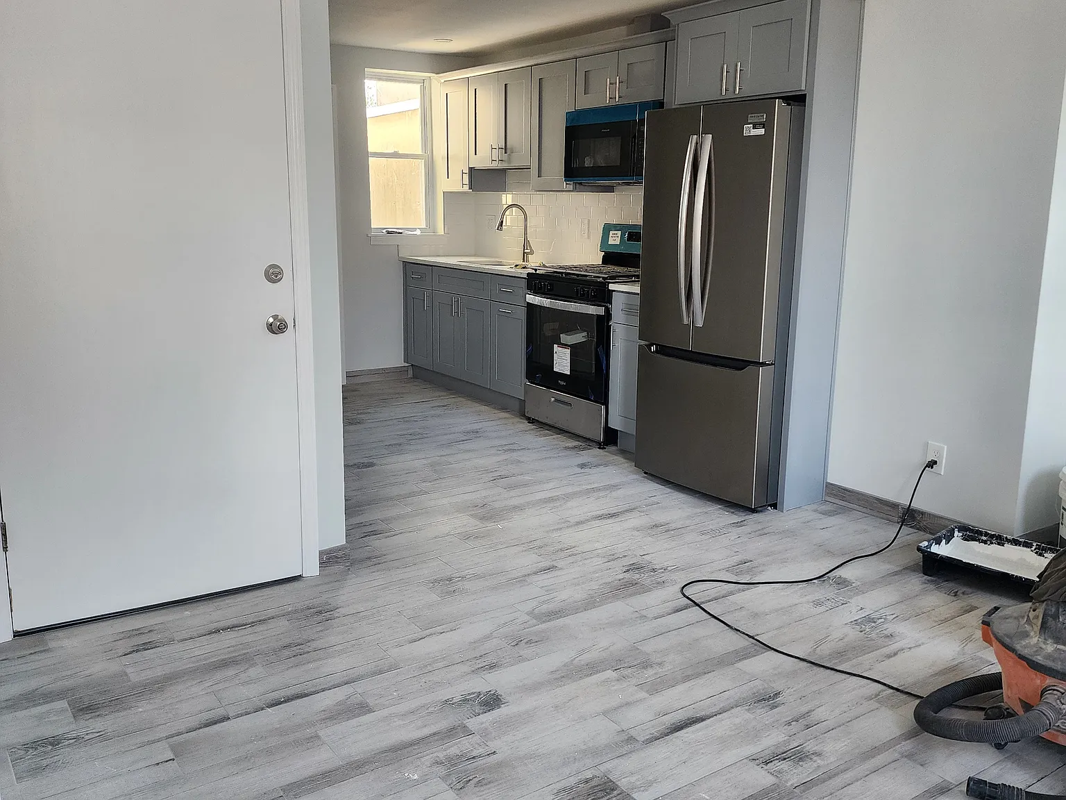 1 bed, 1000 sqft, $1,250 — Photo 2