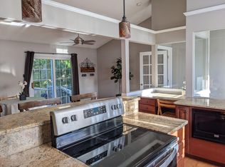 14 Nathan Ln FLOOR 2N, Plymouth, MA 02360