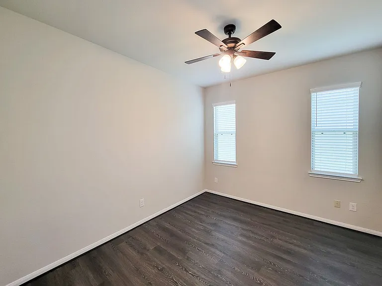 10423 Astor Points Trl — Photo 21