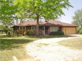 347 S Country View Ln, Wichita, KS 67235
