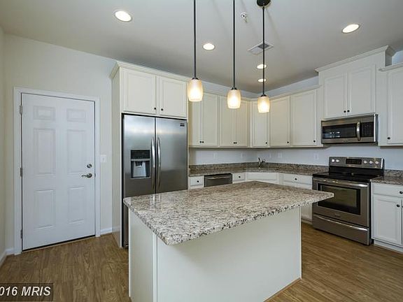 4th image of 14758 Malloy Ct #8