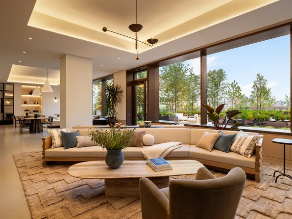 482 Kent Avenue image 13 of 24