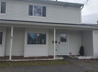 105 Norwich Dr, Rochester, NY 14624