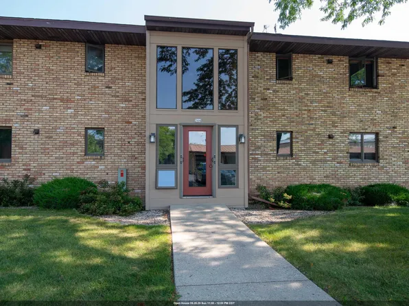 264 N Campbell Rd APT A, Oshkosh, WI 54902