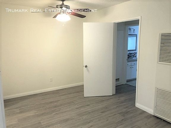 3rd image of 2767 Hermosa Avenue Montrose #91020-4