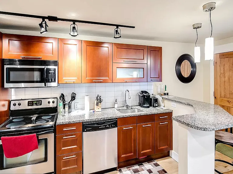 195 S Pennsylvania St #302 — Photo 8