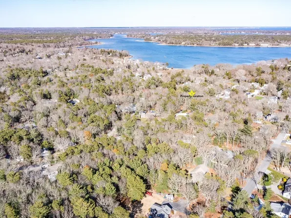 1081-1081 Main St #B, Cotuit, MA 02635