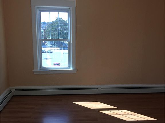2nd image of 542 Privilege St APT 1R
