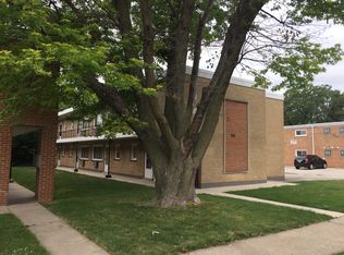 4622 Lawndale Ave APT 4, Lyons, IL 60534