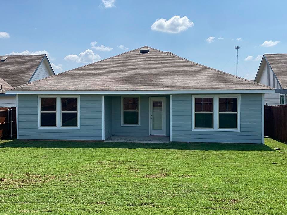 2nd image of 154 Lacy Ln