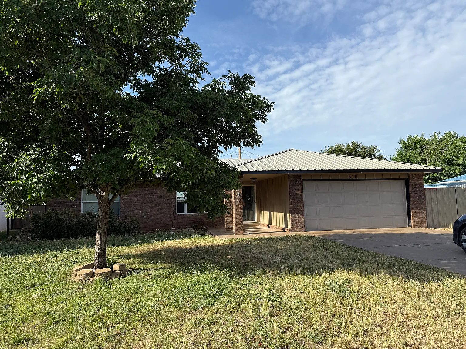 417 La Salle Dr — Photo 3