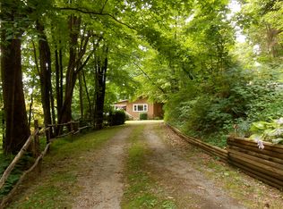 545 Old Fiddle Rd, Waynesville, NC 28786