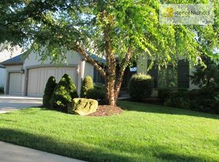 4940 W 151st Ter, Leawood, KS 66224