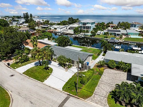3596 Beach Dr SE Photo 1