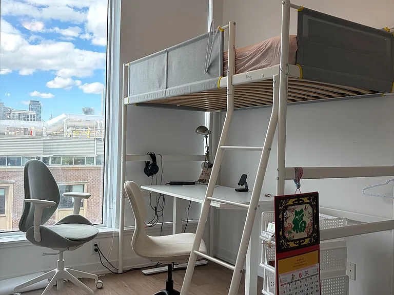 203 College St #606 — Photo 6
