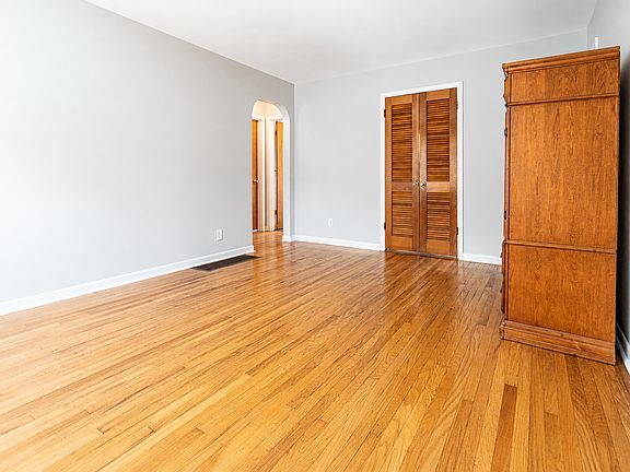 2nd image of 2728 Riedling Dr