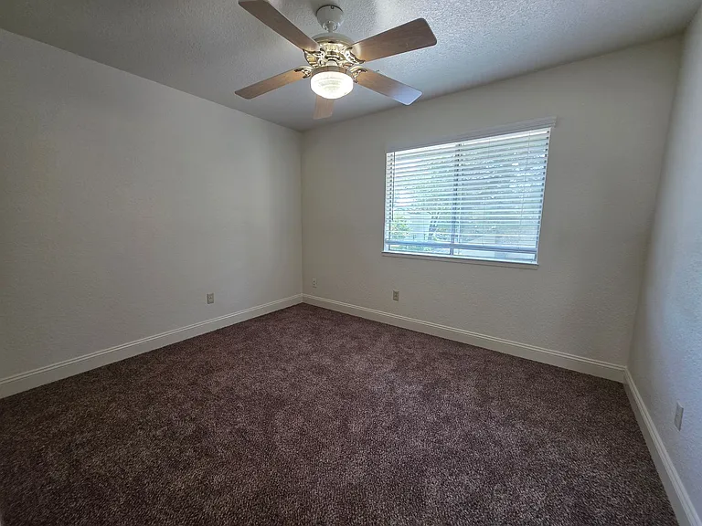 1109 E Orangeburg Ave #16 — Photo 33