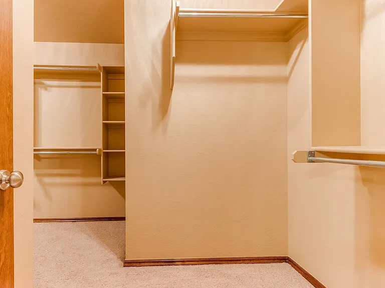 16616 Hardwood Pl — Photo 23