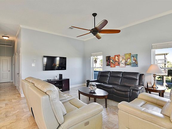 4th image of 3921 Mendocino Dr