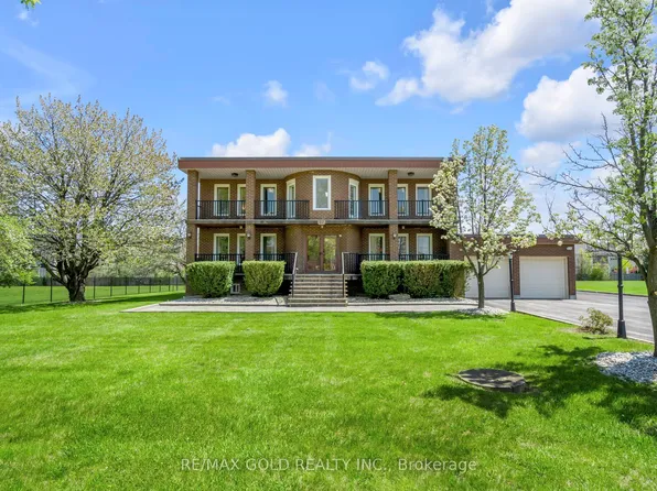 22 Tortoise Ct, Brampton, ON L6P 0A1