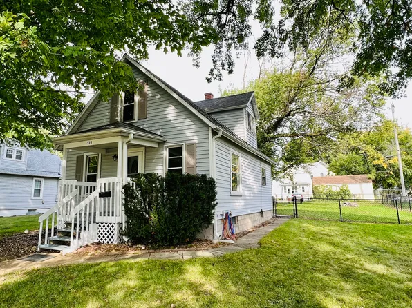 315 14th St, Rochelle, IL 61068