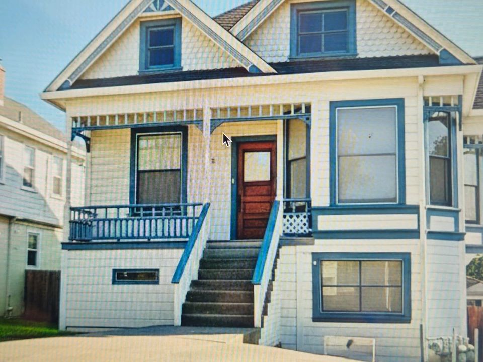 1st image of 627 Maine St APT A