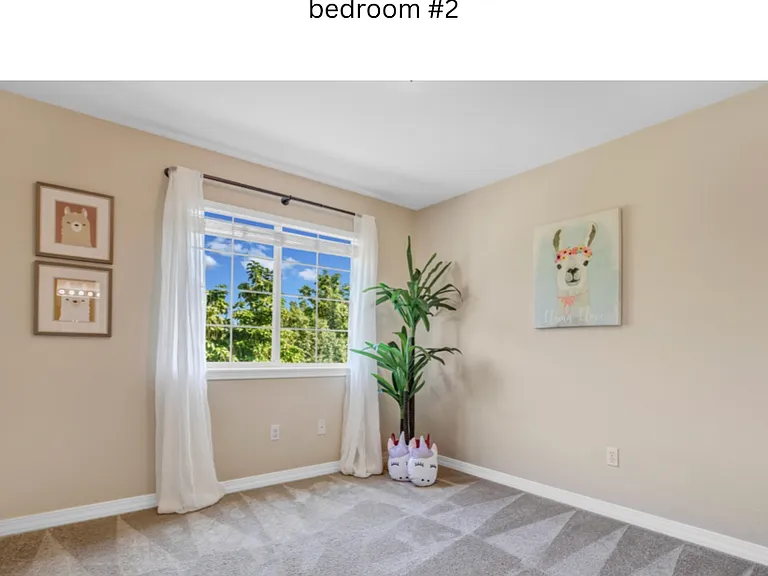 Top floor bedroom #2/photo taken before we moved in